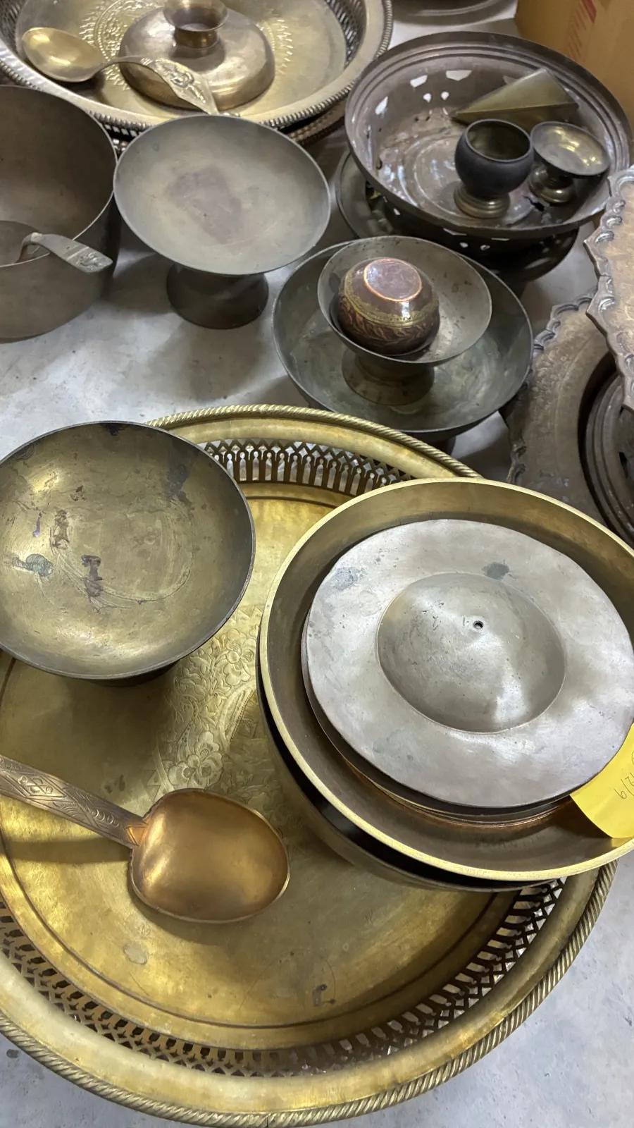 ภาชนะทองเหลืองเก่าคละแบบที่รับซื้อจริง ชุดที่ 4